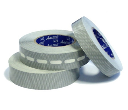 Перфорированная лента для сотового поликарбоната