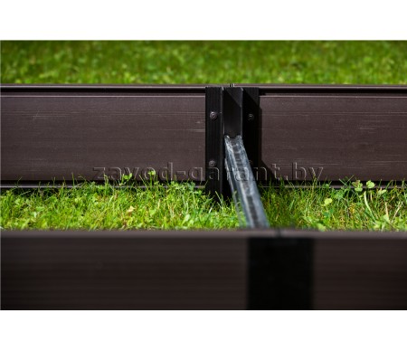 Грядка из ДПК. Высота 16,3 см.