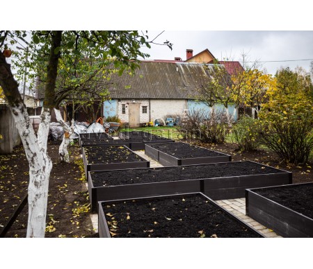 Грядка из ДПК. Высота 32,6 см.