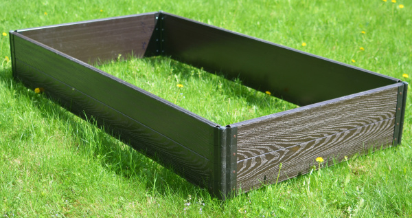 Грядка из ДПК. Высота 30 см.